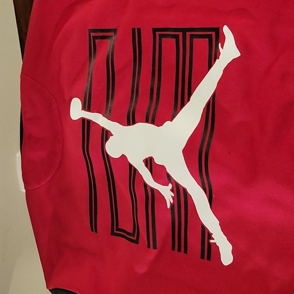 Jordan game warm up wear - Picture 2 of 4